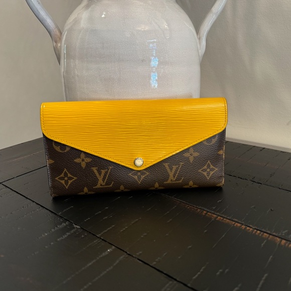 Louis Vuitton Handbags - LV Long Wallet